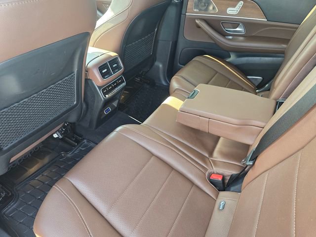 Used 2024 Mercedes-Benz GLS 450 4MATIC image 13