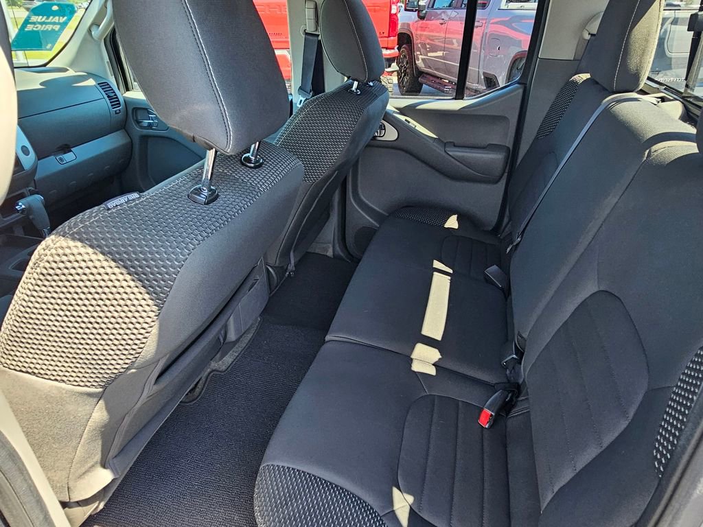 Used 2016 Nissan Frontier Desert Runner RWD image 9