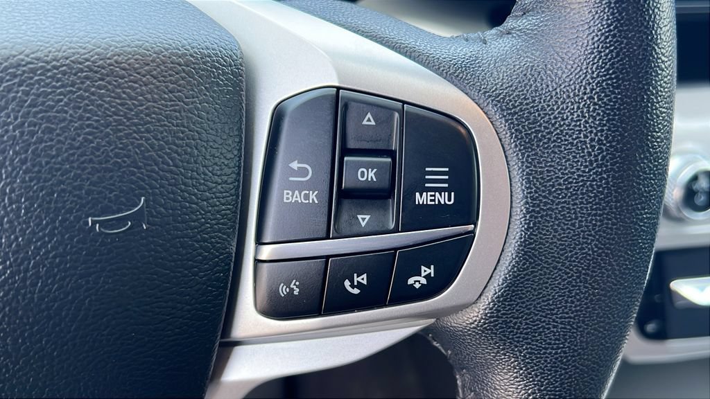 Used 2023 Ford Explorer XLT w/ Equipment Group 202A AWD/4WD image 18