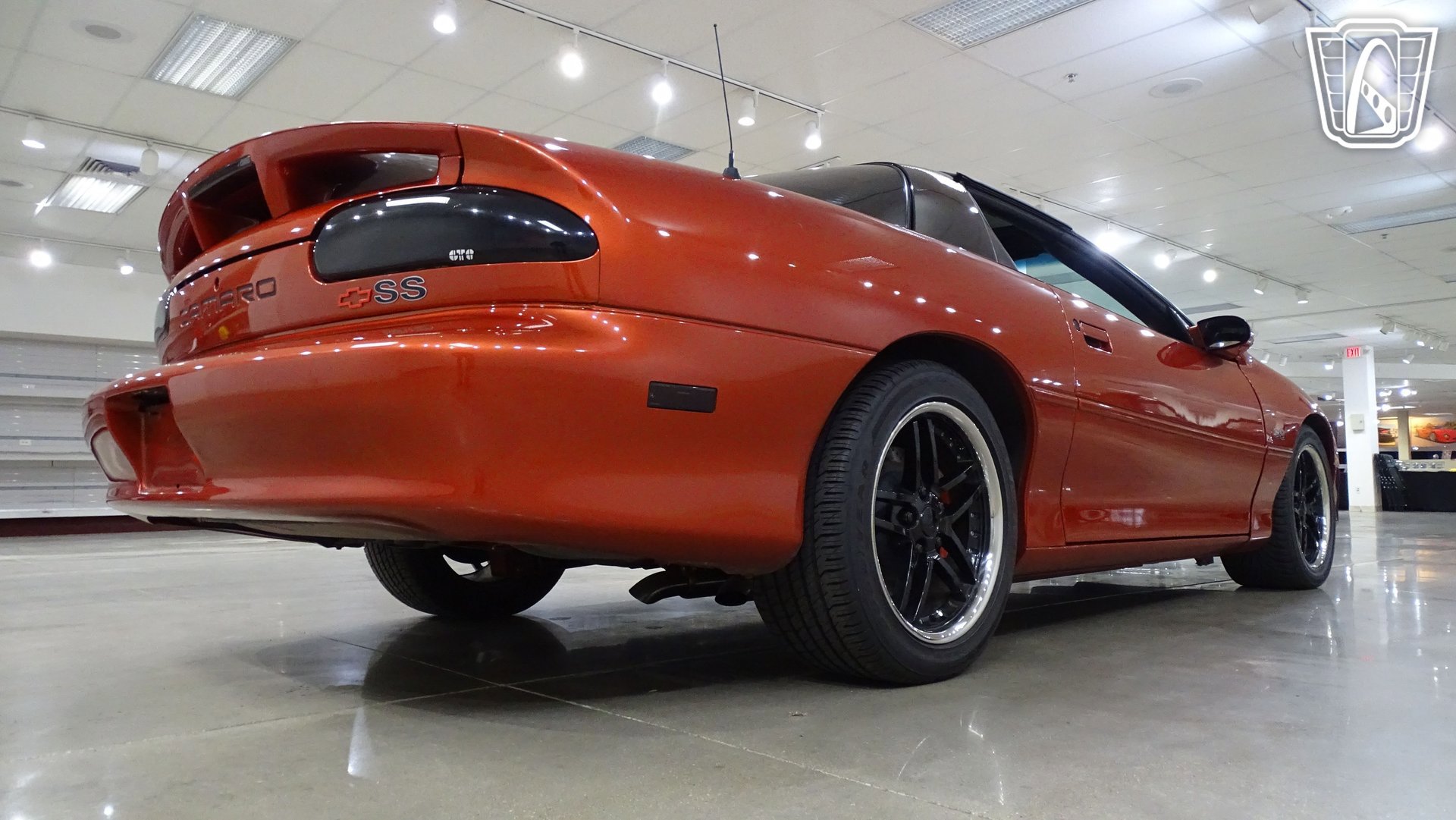 Used 2001 Chevrolet Camaro Z28 w/ SS Performance/Appearance Pkg RWD image 16
