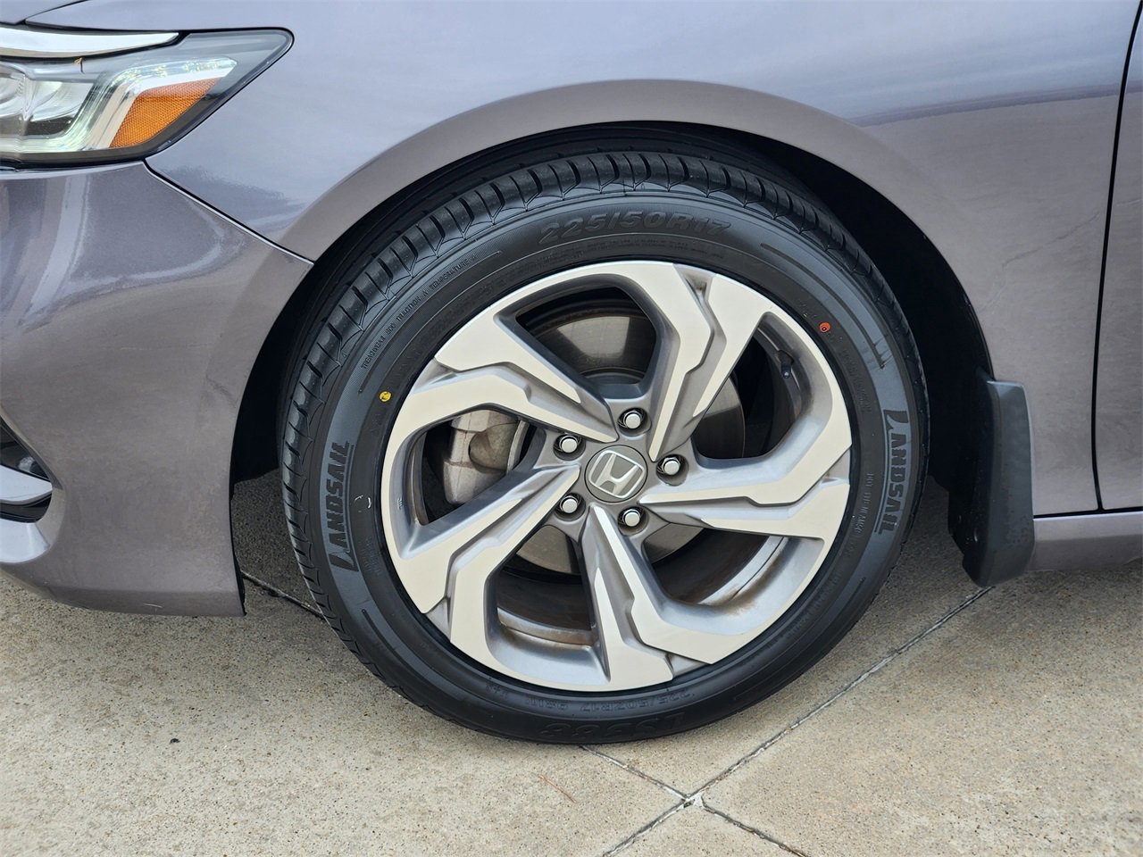 Certified 2019 Honda Accord EX image 11
