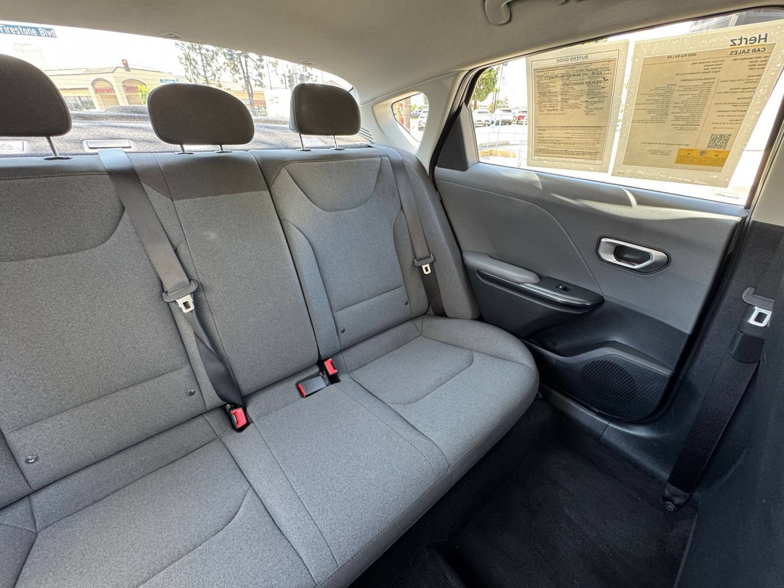 Used 2025 Kia K4 FWD image 37
