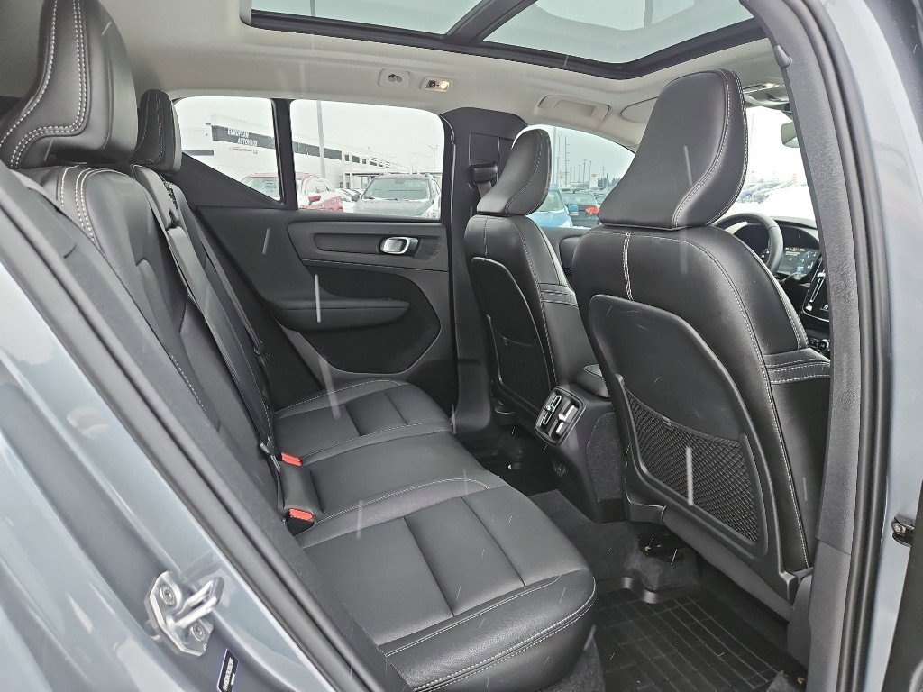 Used 2019 Volvo XC40 T5 Momentum image 20