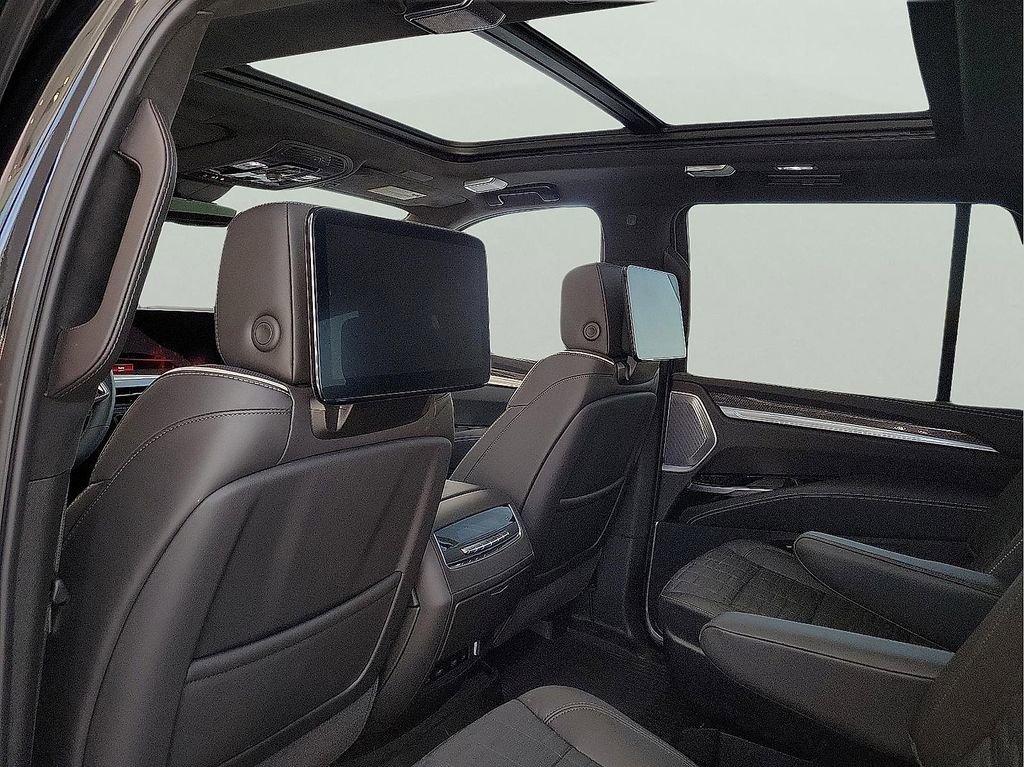 Certified 2026 Cadillac Escalade V w/ LPO, ONYX Package image 10