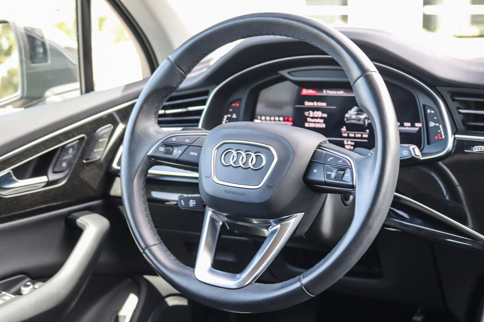 Certified 2023 Audi Q7 2.0T Premium AWD/4WD image 17
