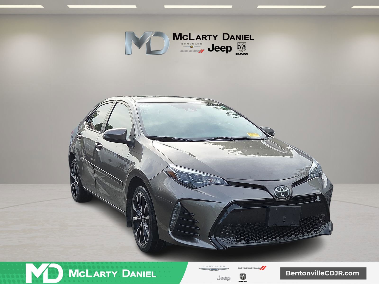 Used 2019 Toyota Corolla XSE w/ Body Protection Package FWD image 1