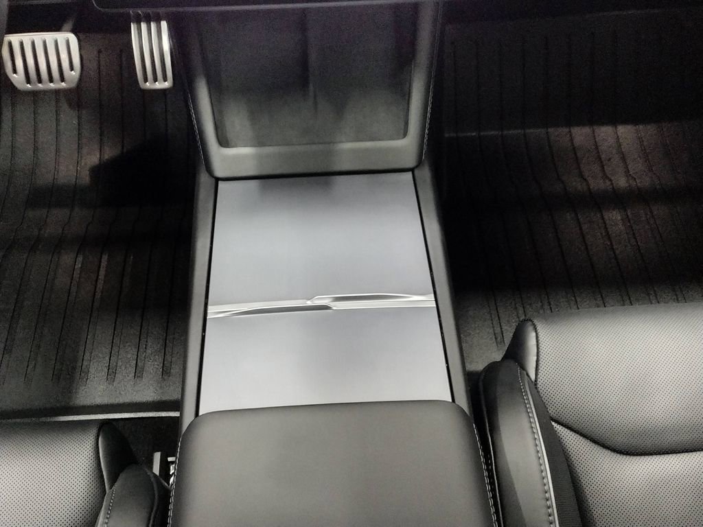 Used 2024 Tesla Model 3 Performance image 40