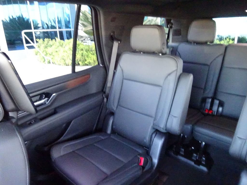 Certified 2026 GMC Yukon Denali w/ Denali Reserve Package image 17