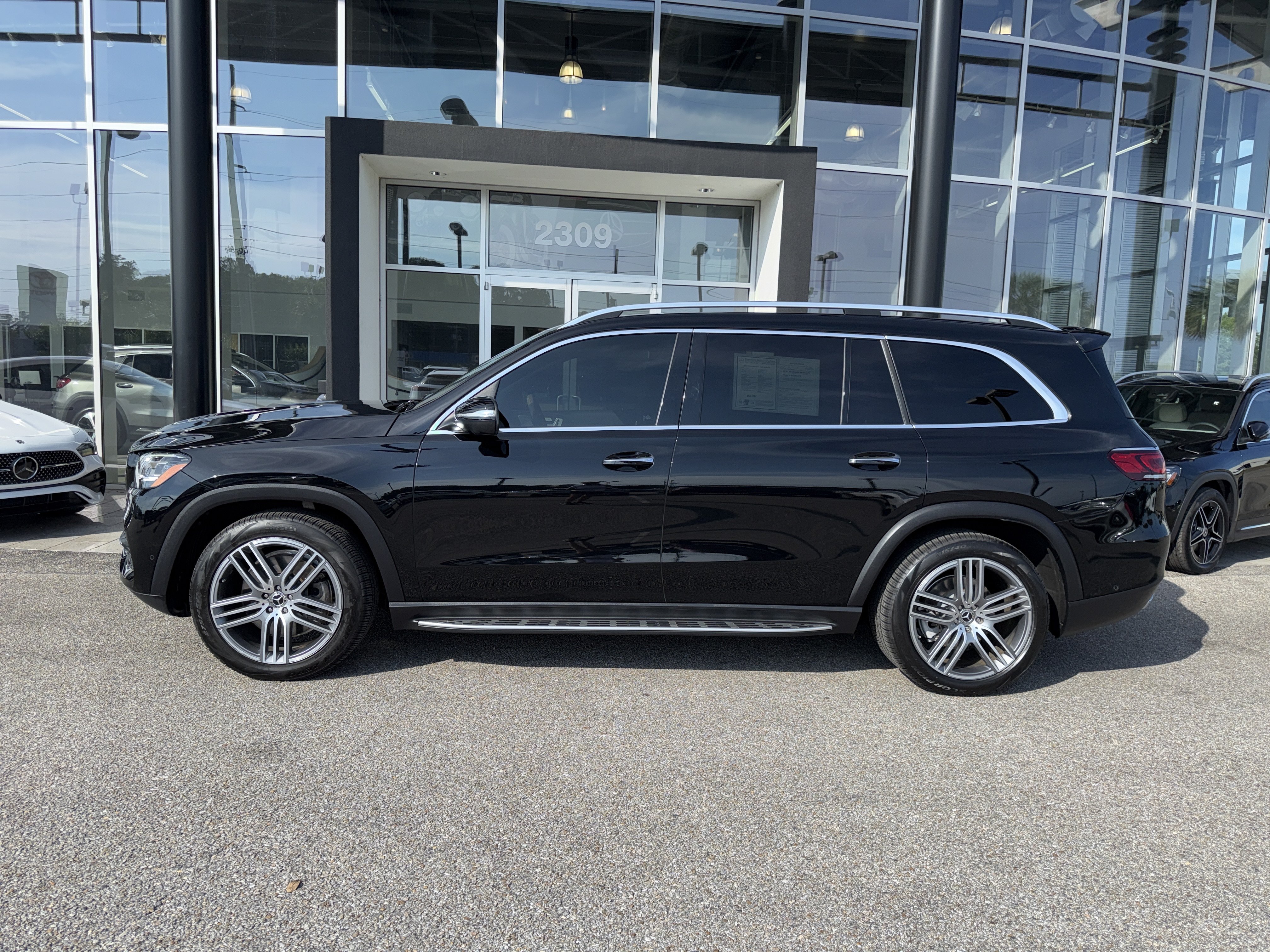 Certified 2022 Mercedes-Benz GLS 450 4MATIC image 2