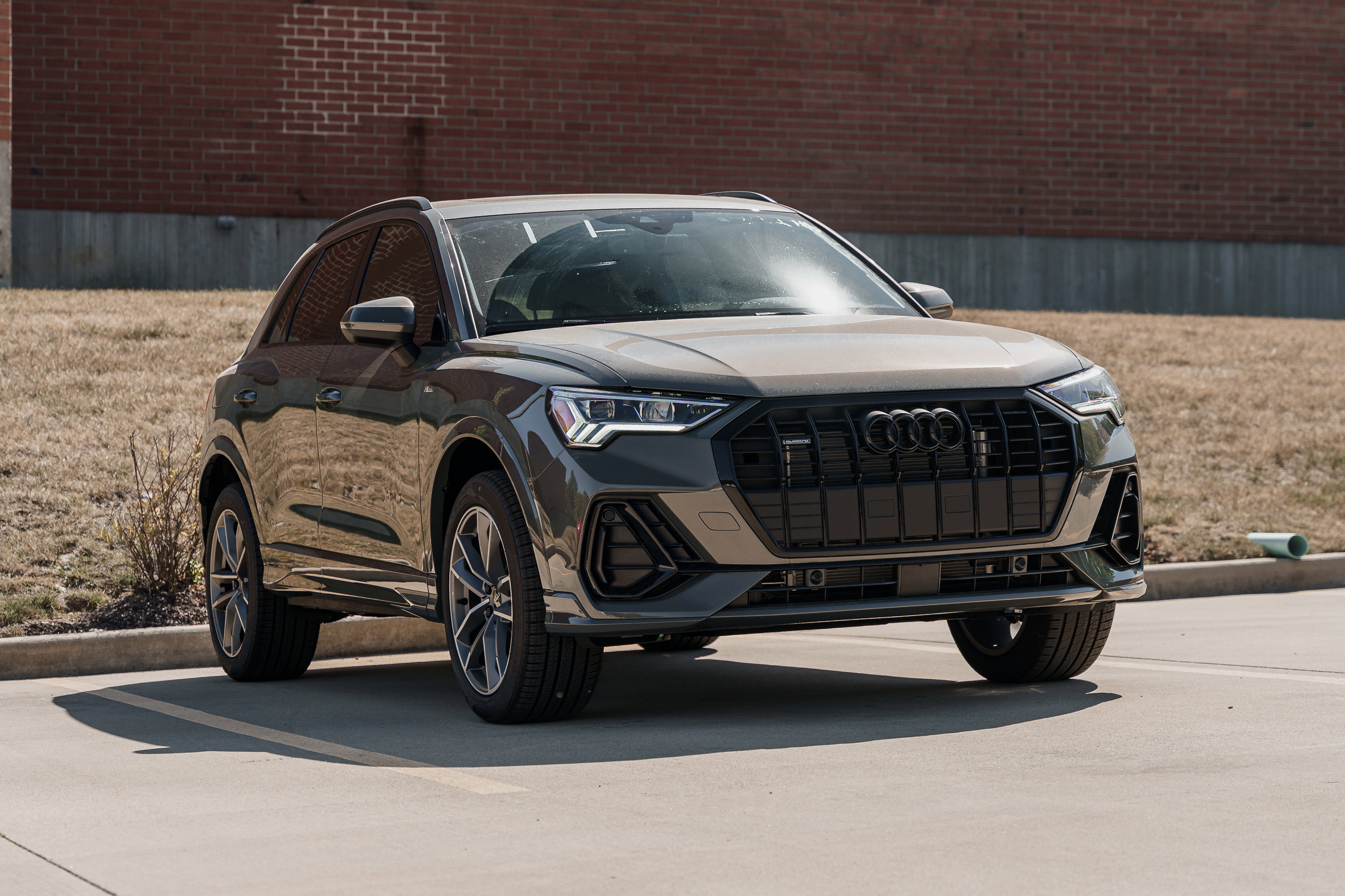 New 2025 Audi Q3 2.0T Premium