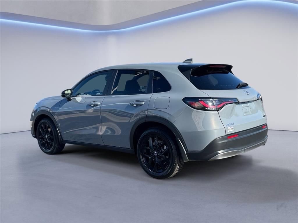 Used 2024 Honda HR-V Sport image 3