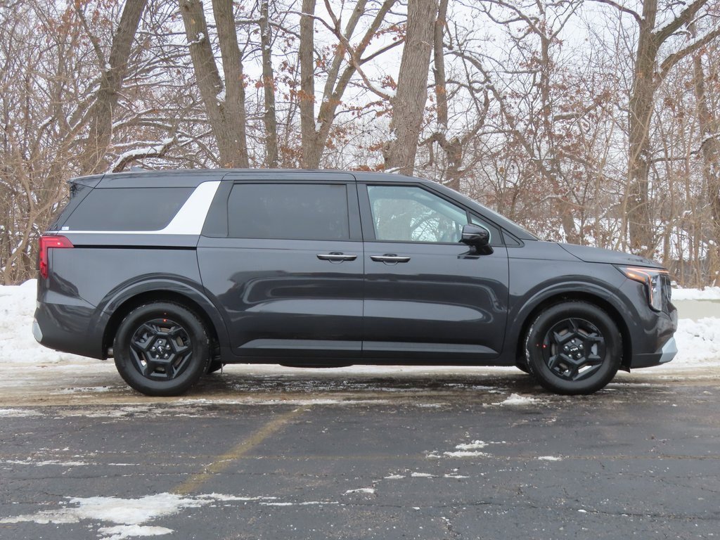 New 2026 Kia Carnival image 2