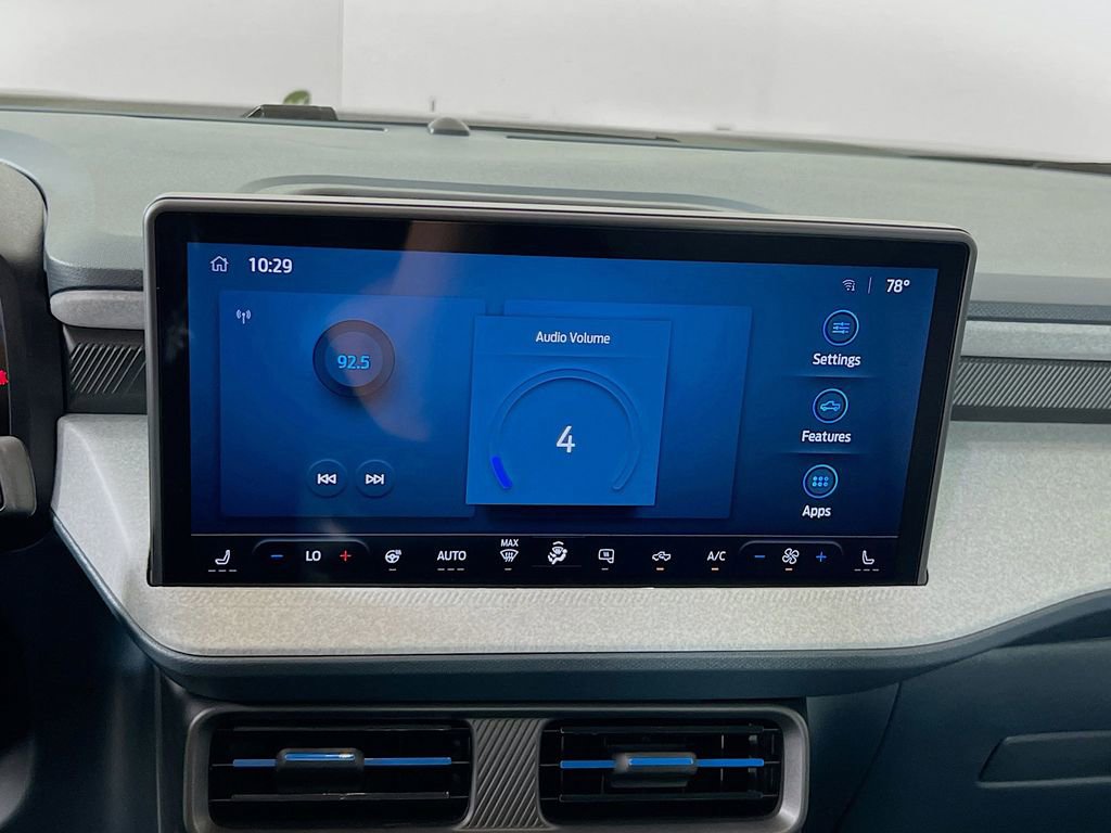 New 2025 Ford Maverick XLT w/ XLT Luxury Package image 21