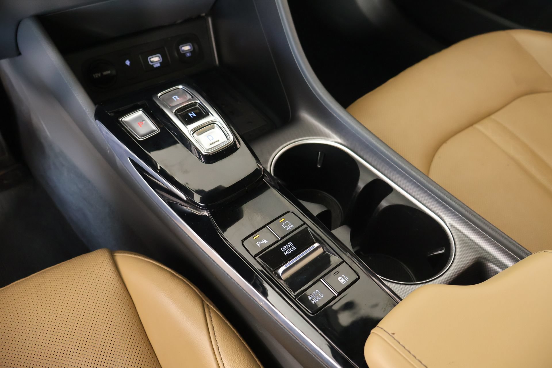 Used 2022 Hyundai Sonata Limited w/ Preferred Accessory Package FWD image 7