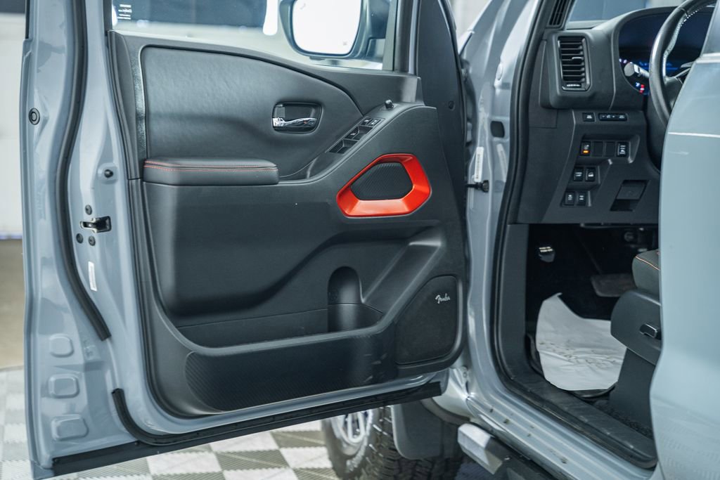 Used 2024 Nissan Frontier PRO-4X w/ Pro Convenience Package image 40