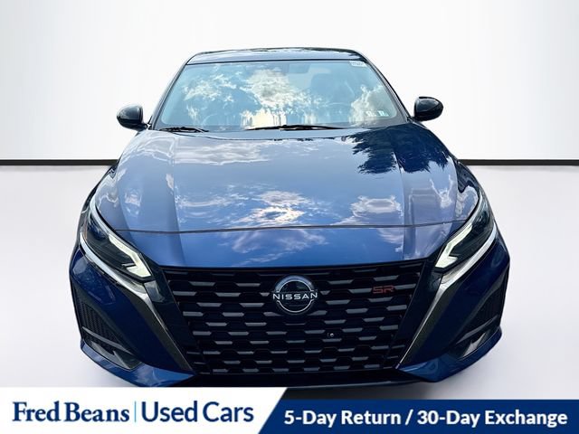 Used 2023 Nissan Altima 2.5 SR FWD image 2