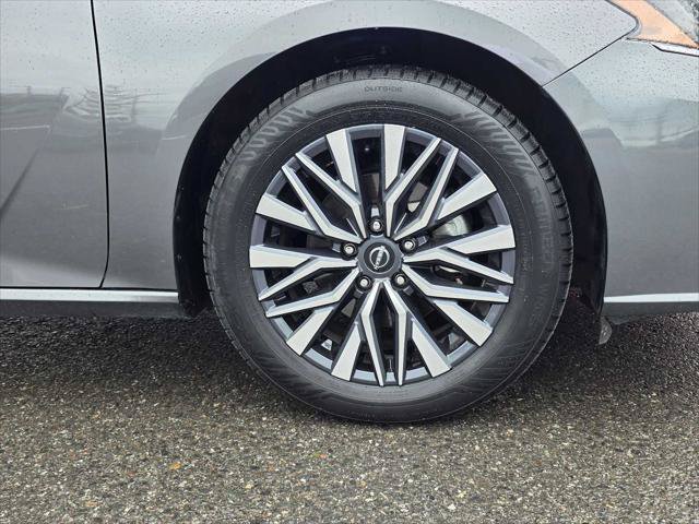 Used 2025 Nissan Altima 2.5 SV FWD image 9