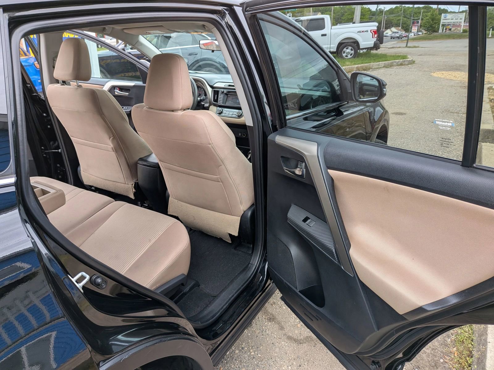 Used 2015 Toyota RAV4 XLE AWD/4WD image 31