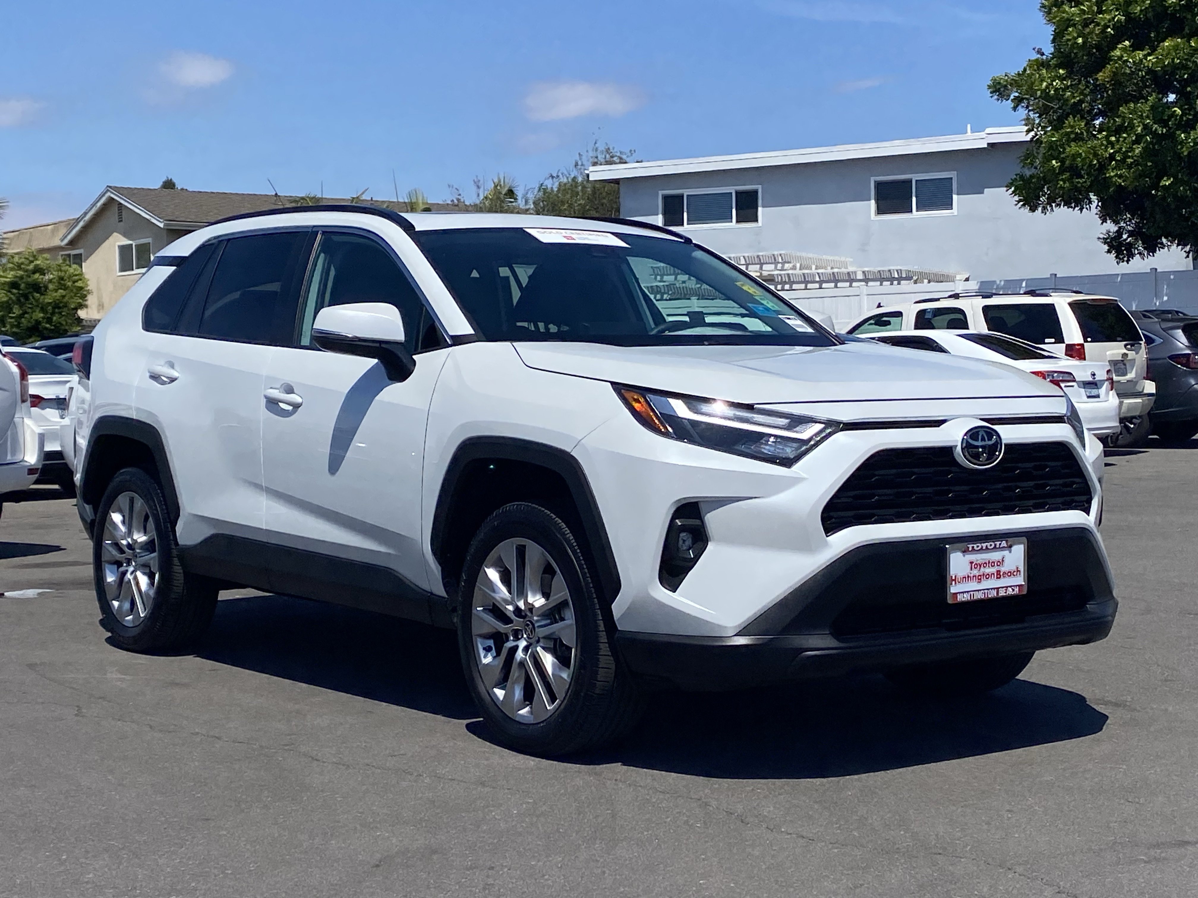 Used 2025 Toyota RAV4 XLE Premium AWD/4WD video 2