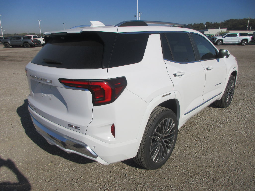 New 2027 GMC Terrain Denali AWD/4WD image 4