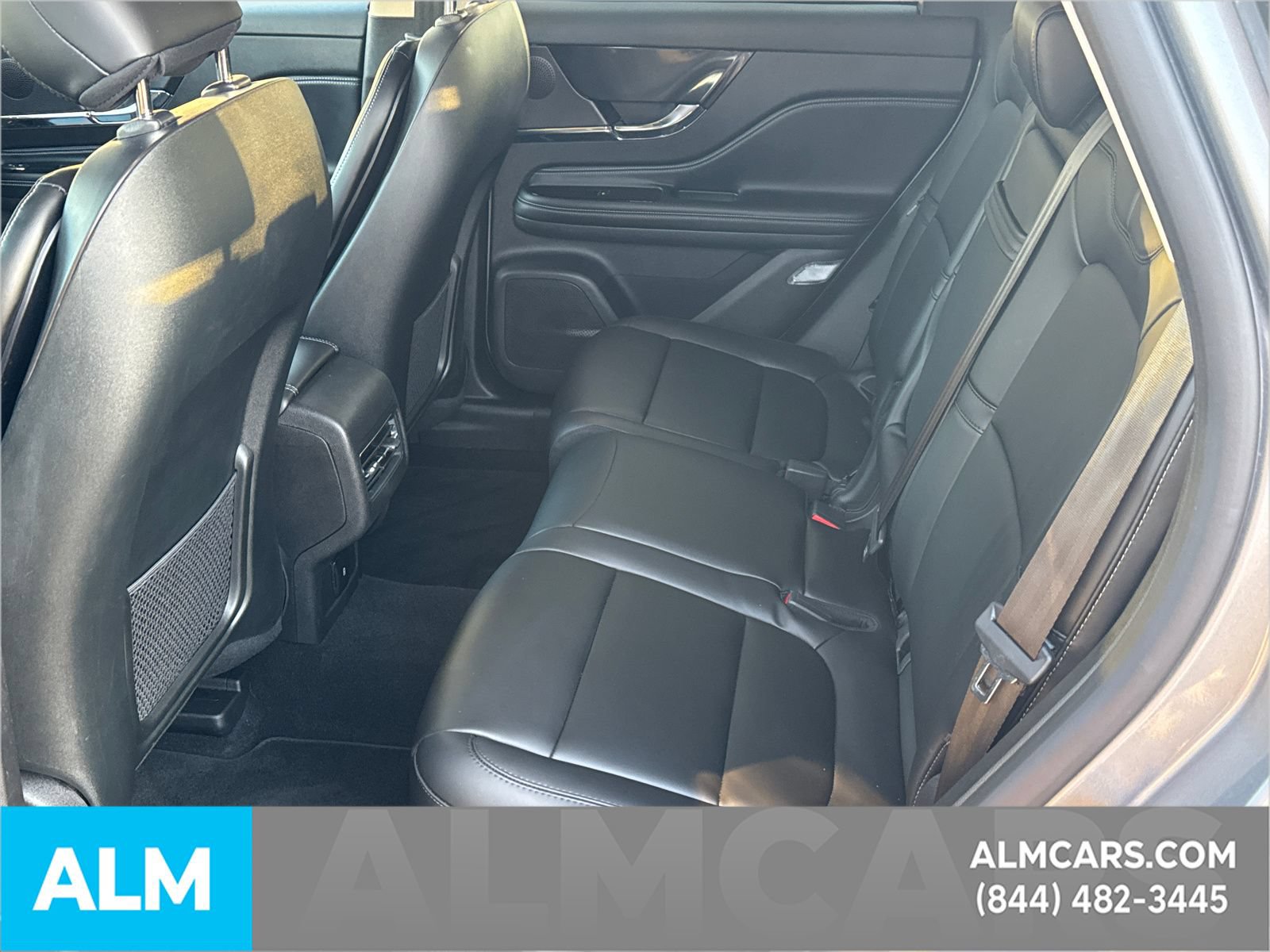 Used 2024 Lincoln Corsair AWD image 26