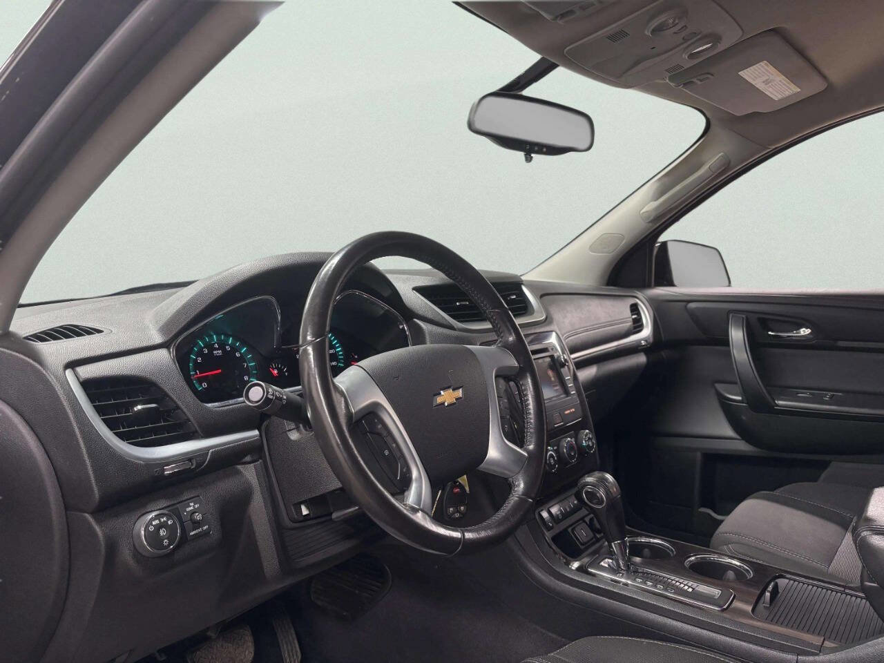Used 2016 Chevrolet Traverse LT image 11