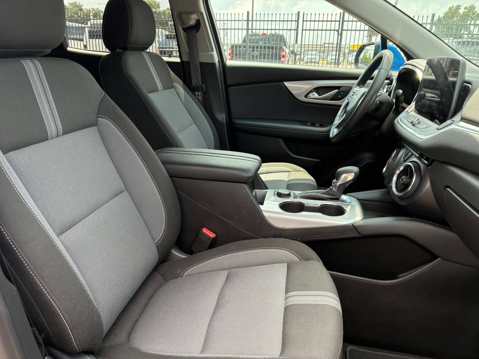 Used 2026 Chevrolet Blazer LT FWD image 32