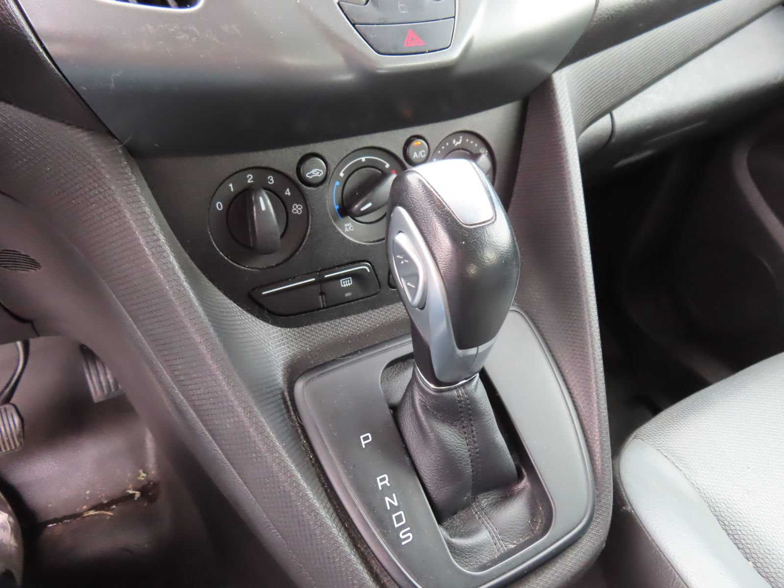 Used 2017 Ford Transit Connect XL FWD image 22