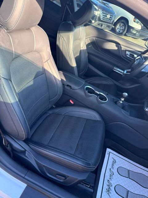 Used 2025 Ford Mustang GT Premium RWD image 19