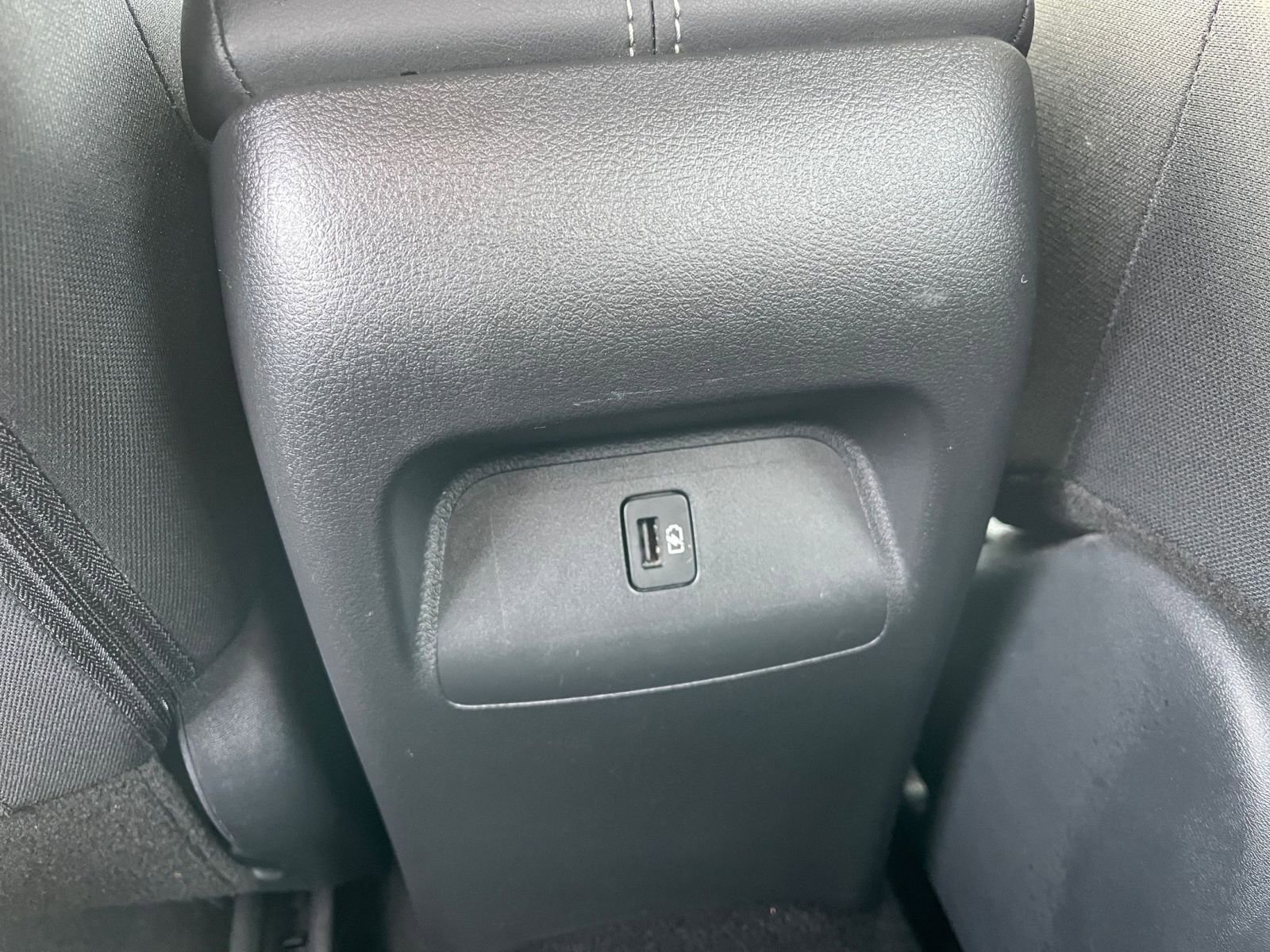 Used 2025 Nissan Sentra SV image 23