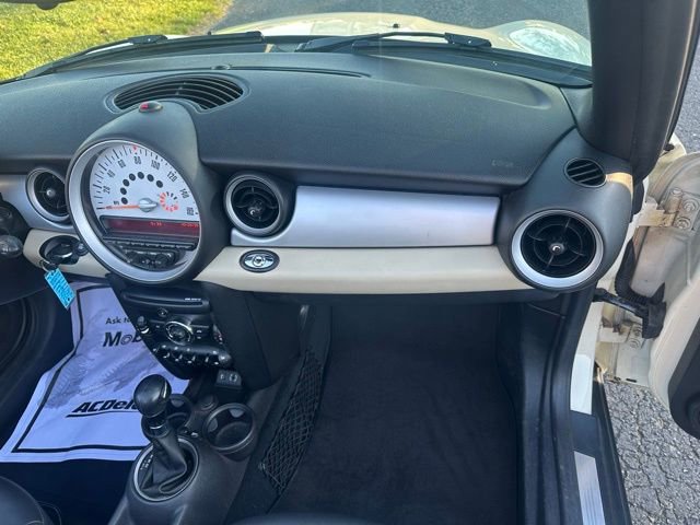 Used 2013 MINI Cooper Base image 23