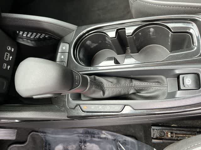 Used 2022 Chevrolet TrailBlazer LT w/ Confidence II Package FWD image 27