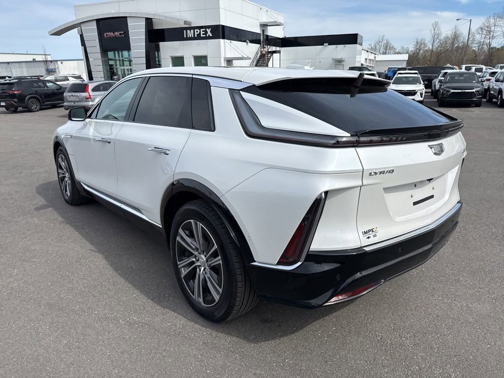 Used 2024 Cadillac Lyriq Luxury w/ LPO, Floor Liner Package image 3