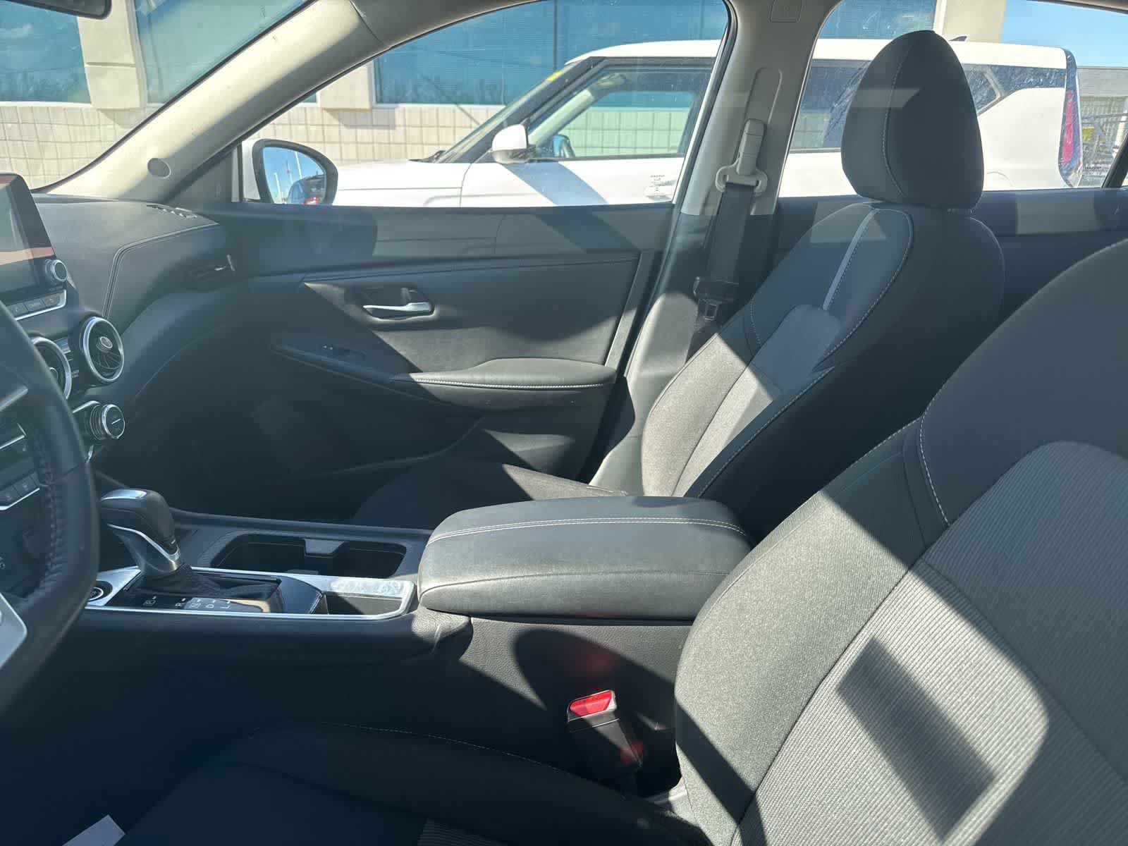 Used 2025 Nissan Sentra SV w/ All-Weather Package FWD image 29