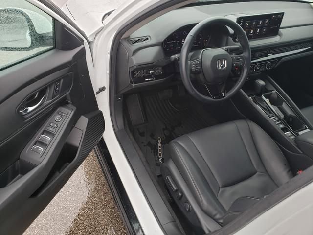 Used 2024 Honda Accord EX-L image 9