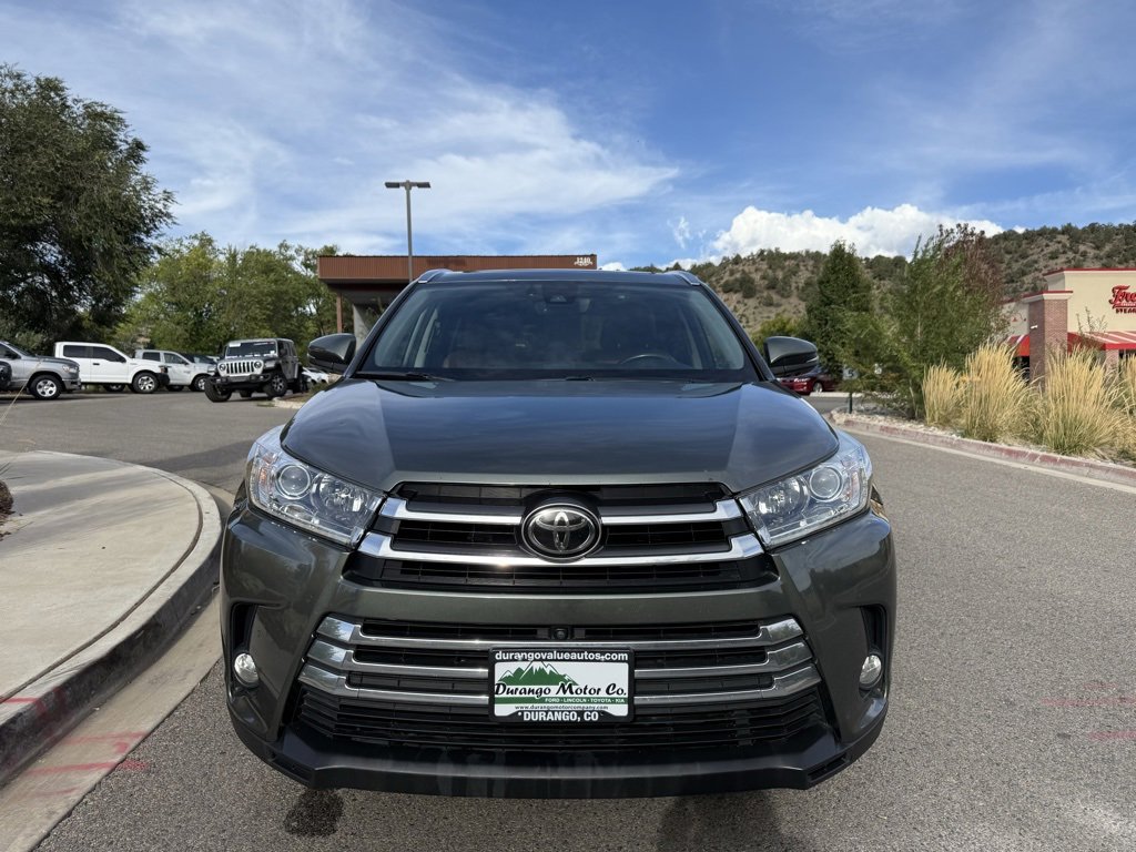 Used 2017 Toyota Highlander Limited Platinum image 5