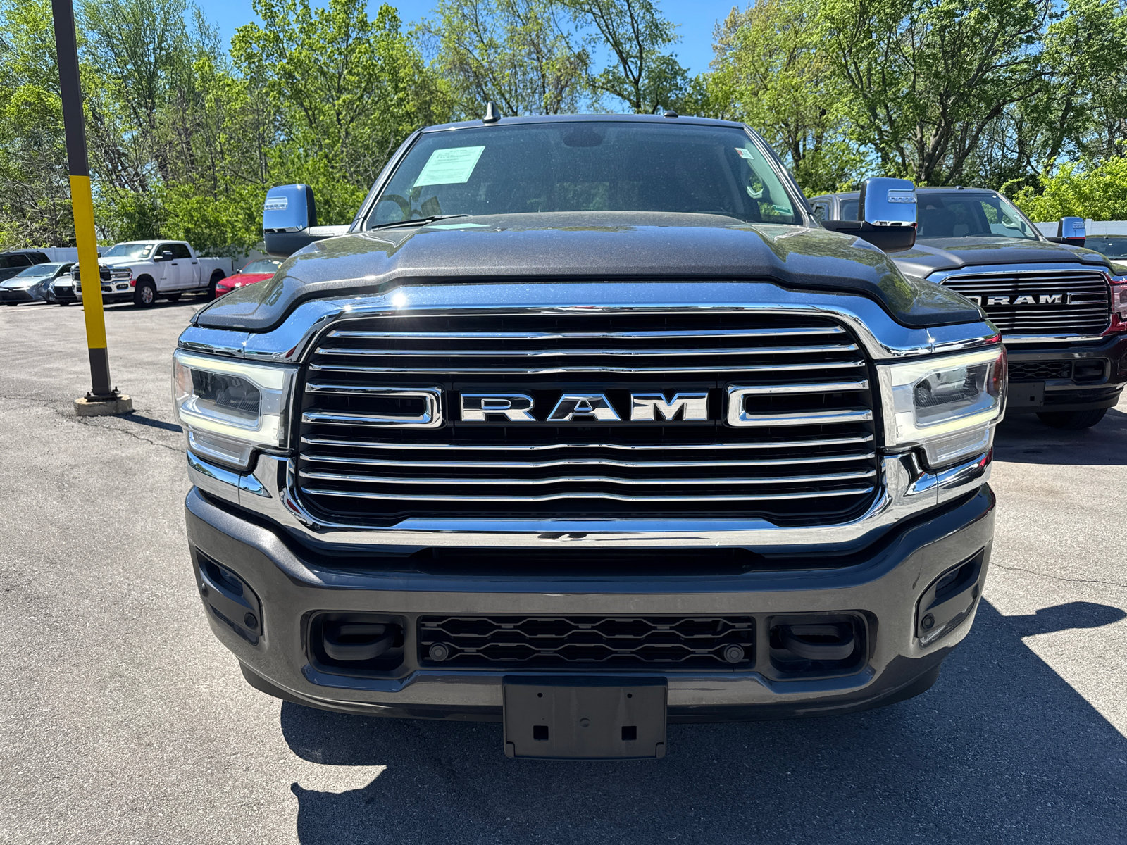 Used 2024 RAM 2500 Laramie AWD/4WD image 2