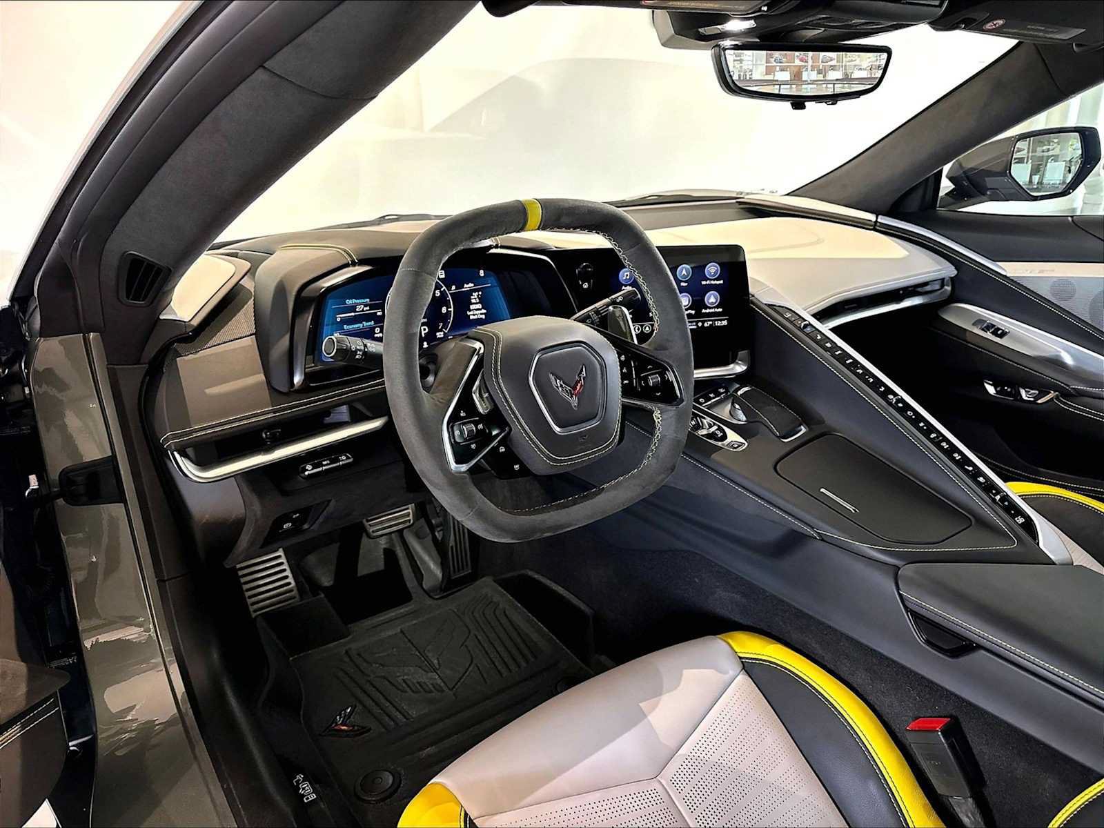 Used 2022 Chevrolet Corvette Stingray Premium Cpe RWD image 8