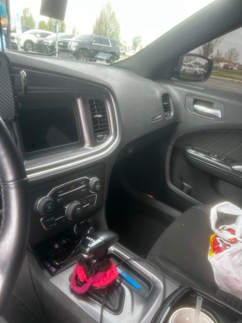 Used 2021 Dodge Charger SXT w/ Blacktop Package image 9