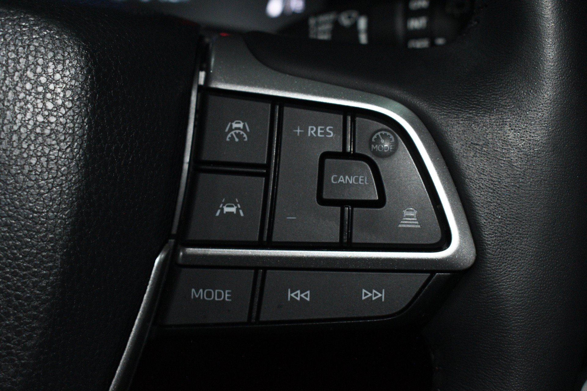 Used 2024 Toyota Grand Highlander FWD image 32
