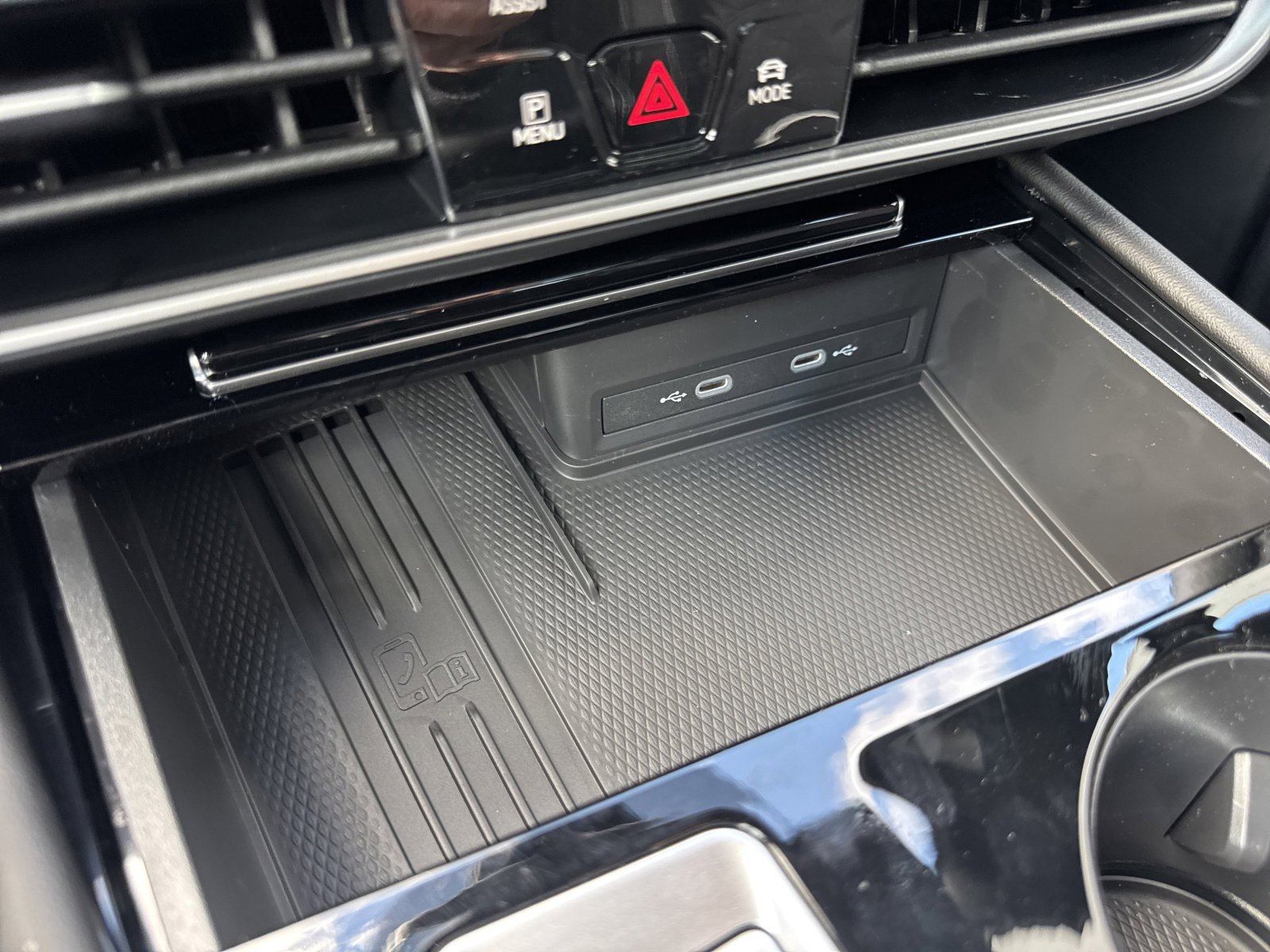 New 2026 Volkswagen Atlas Cross Sport SE image 30