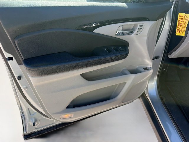 Used 2019 Honda Pilot Touring image 23