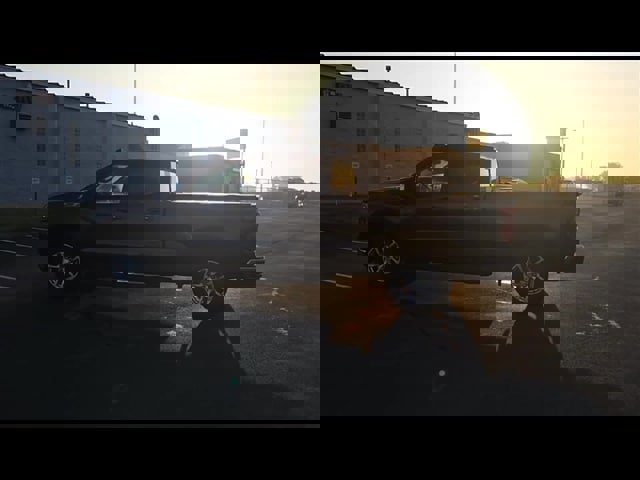 Used 2019 Chevrolet Silverado 1500 LT w/ All-Star Edition image 6