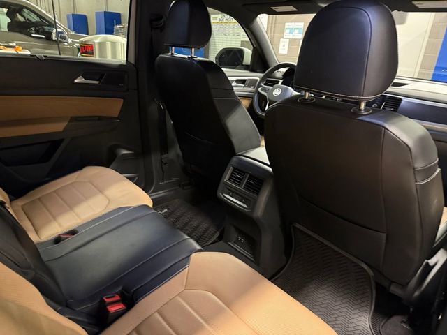 Used 2022 Volkswagen Atlas Cross Sport SEL Premium R-Line image 8