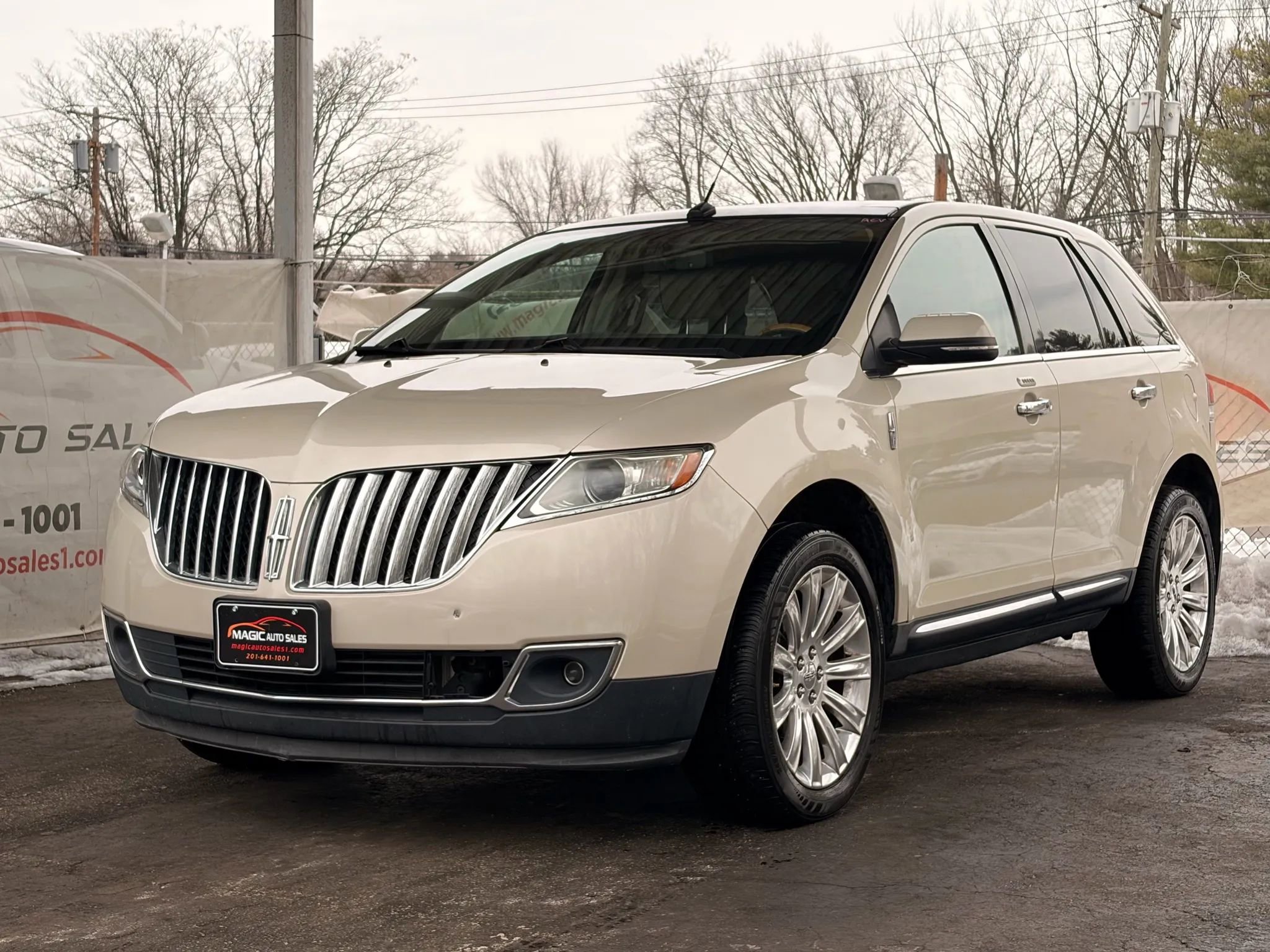 Used 2014 Lincoln MKX AWD w/ Equipment Group 102A image 52