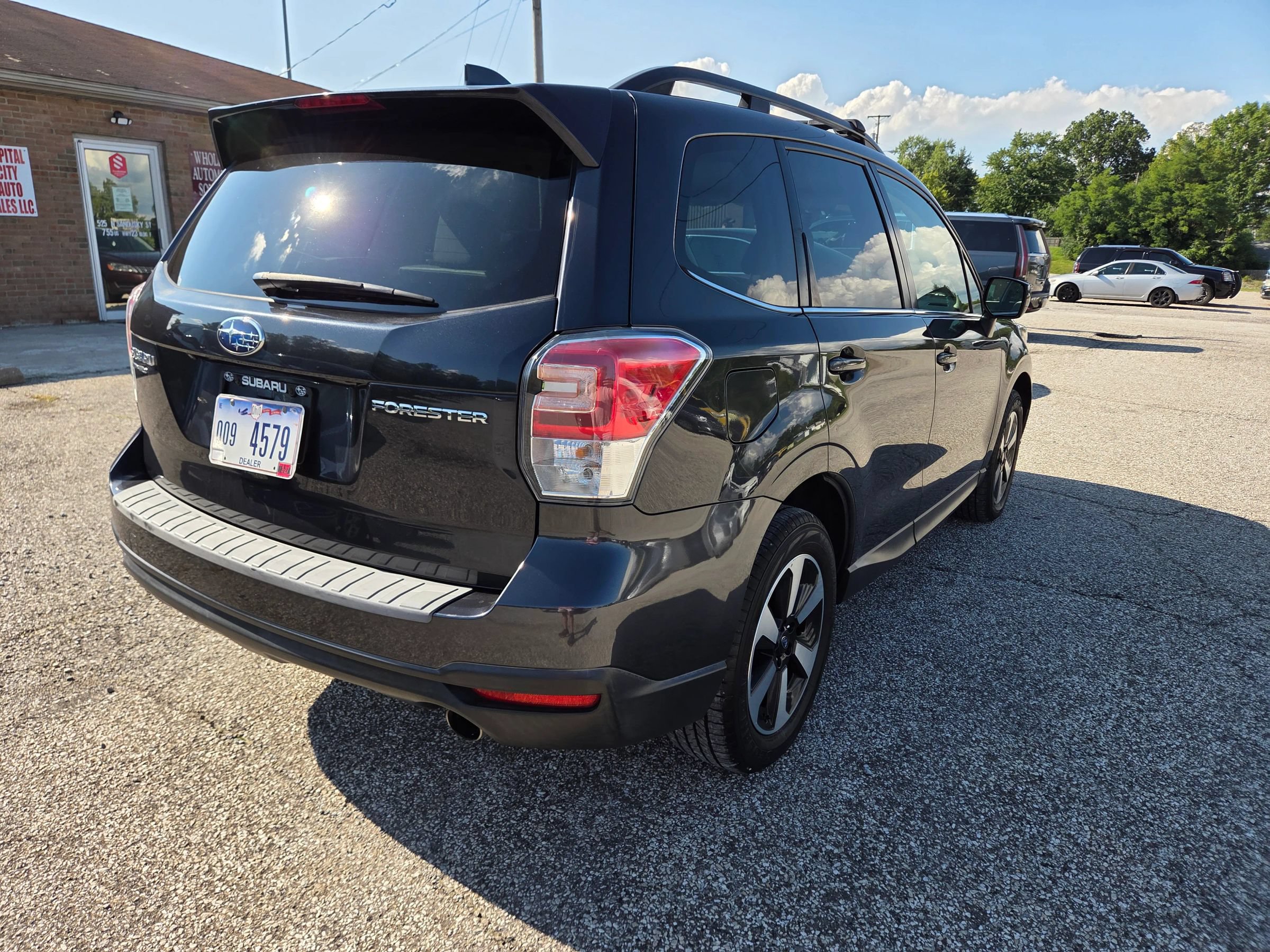 Used 2018 Subaru Forester 2.5i Limited w/ Popular Package #2 AWD/4WD image 5