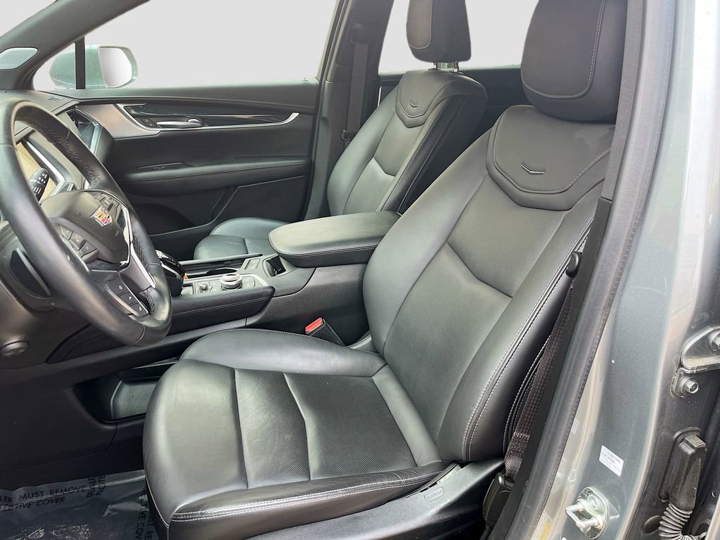Used 2024 Cadillac XT5 Premium Luxury w/ LPO, Floor Liner Package image 22