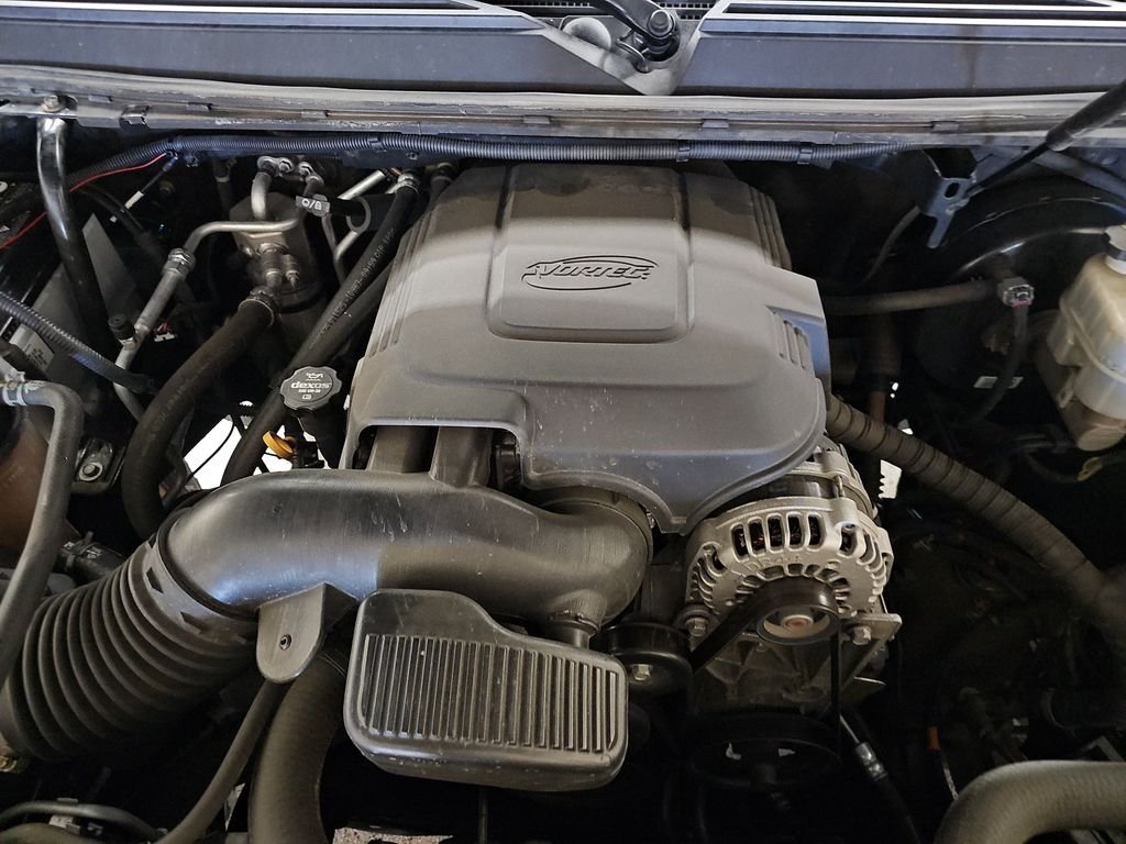 Used 2012 Chevrolet Suburban LT w/ Suspension Package, Off-Road AWD/4WD image 31