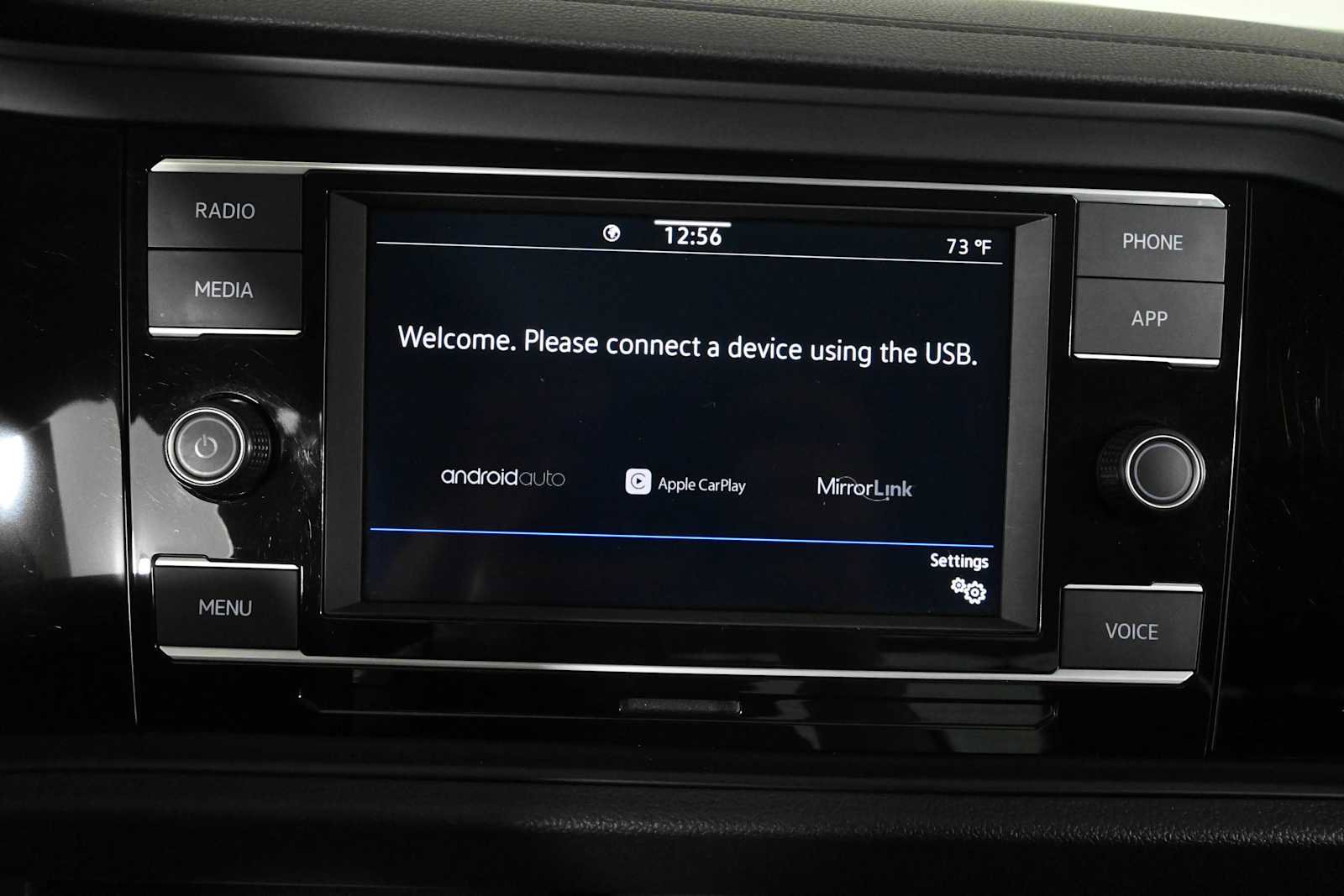 Certified 2023 Volkswagen Jetta SE w/ Panoramic Sunroof Package FWD image 24