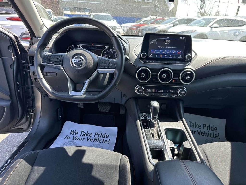 Used 2023 Nissan Sentra SR w/ Trunk Package image 19